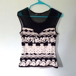 Elegent Miin Black and White Women's Blouse